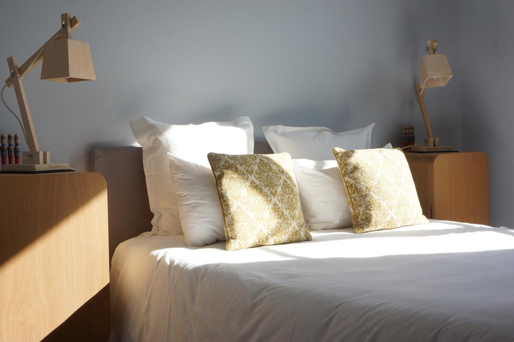 Hotel Courtille De Solutre Room photo